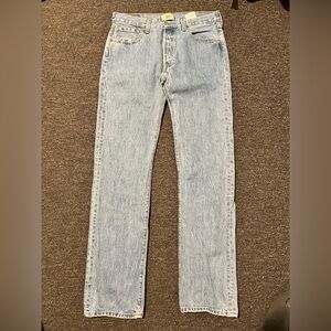 Levi’s Original 501 Jeans Mens 32x34 Light Wash Blue Button Fly Straight Leg